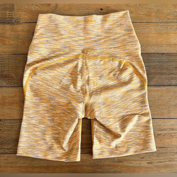 OUTDOOR VOICES Yellow and Gray Heather Flow 7” Inseam Sunset Biker Shorts Sz XS - Picture 11 of 12